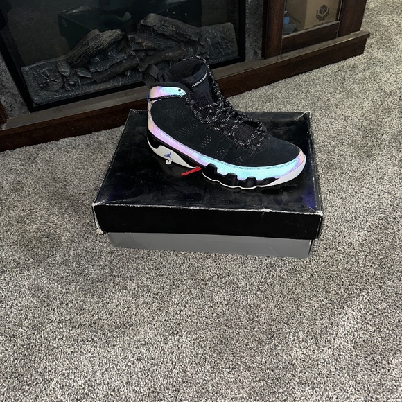 Jordan 9s retro - Picture 1 of 3